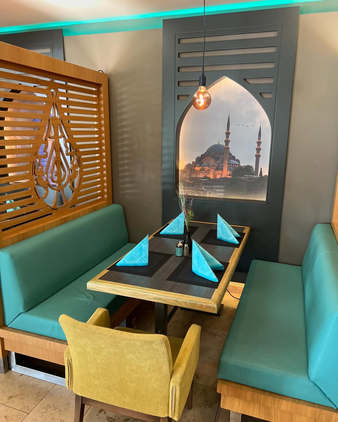 Divan Restaurant Interieur